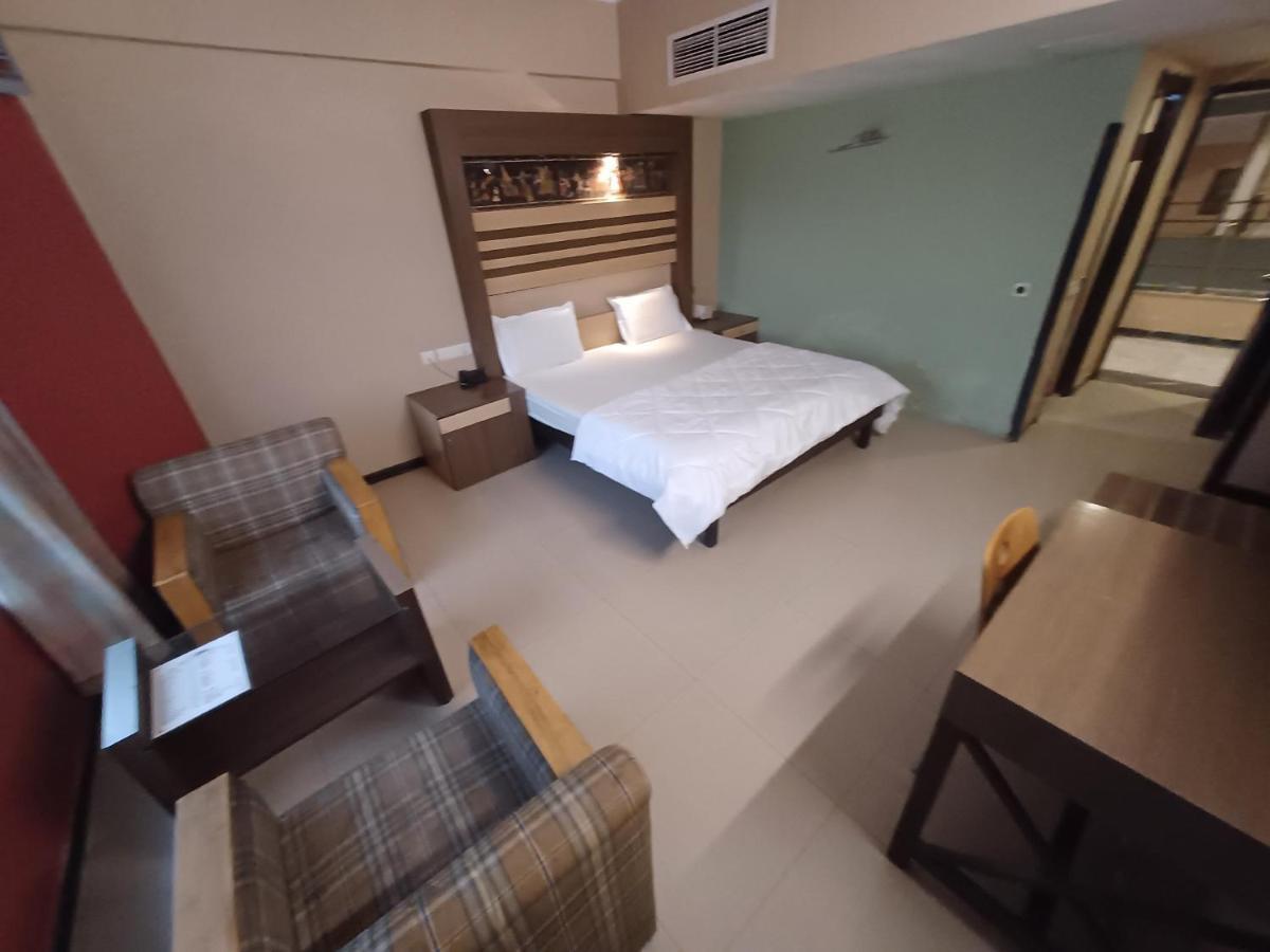 Maya International Hotel 3*
